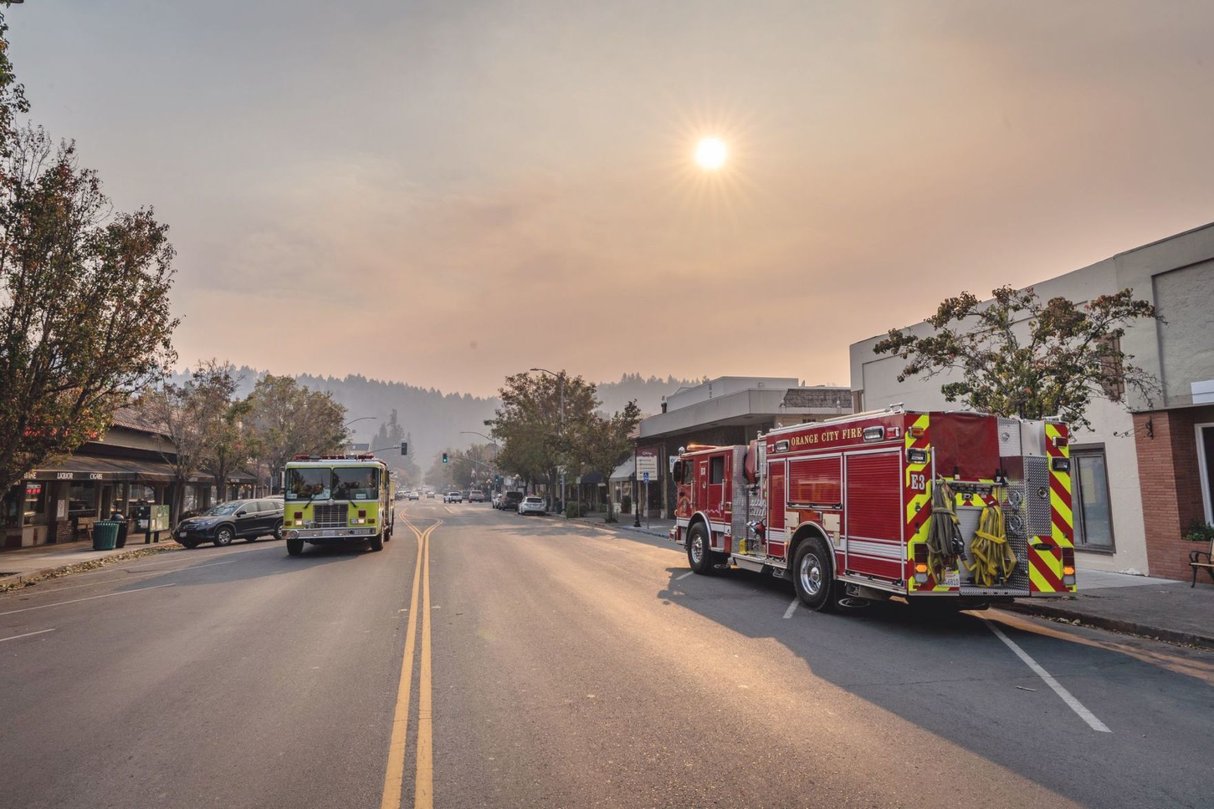 Smoke from Kincade Fire fills Calistoga